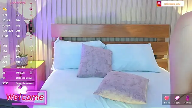soffia_modre_'s Live XXX Chat