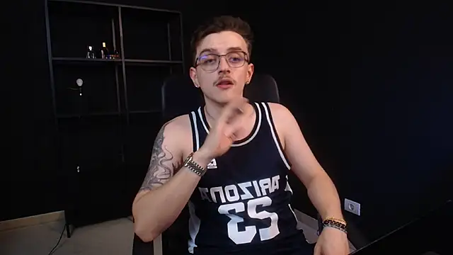 FelixStarkk Chat XXX live