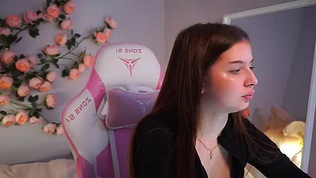 EvaBloomm Chat XXX live