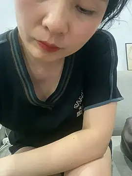 Ivy_Trix2 即時 XXX 聊天