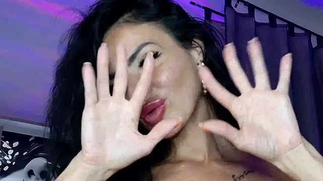 Czat XXX na żywo – Elle_Vie