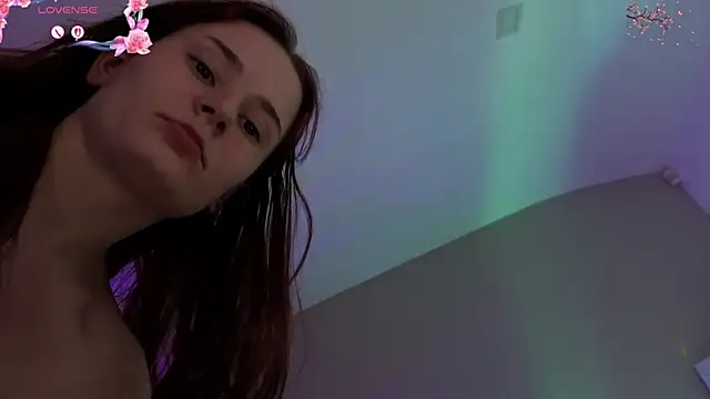 XXX chat uživo modela L1ittle_kitty_
