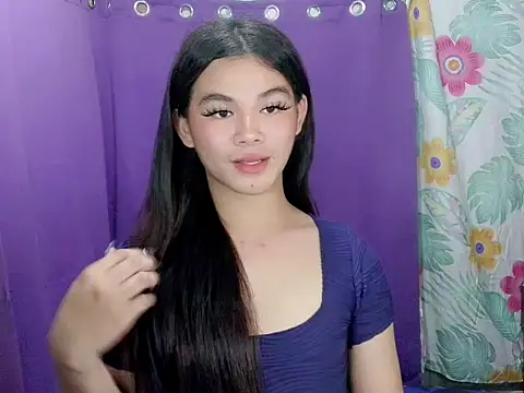 caramiya's Live XXX Chat