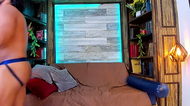 Онлайн чат XXX MikeEstevess
