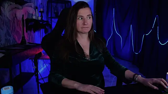 Živý XXX chat Golden_Dragon