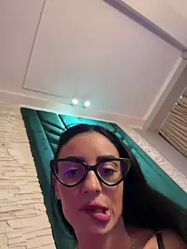 FeetVibe Adlı Modelin Canlı XXX Sohbeti