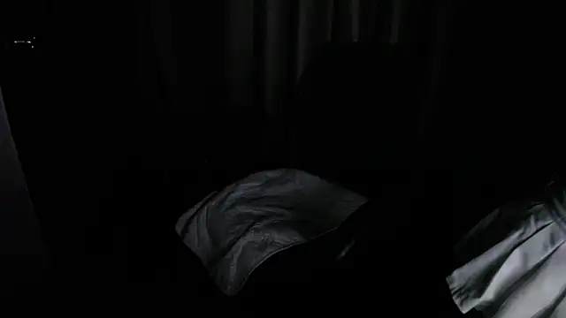 yalachil 现场XXX聊天
