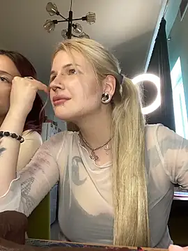 DriveThruCiri's Live XXX Chat