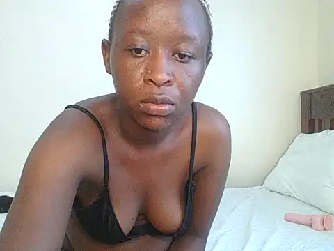 naughtygiarl's Live XXX Chat
