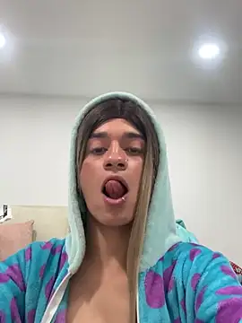 doll_emberr 现场XXX聊天