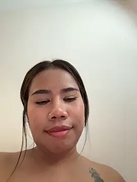 Kath_C Adlı Modelin Canlı XXX Sohbeti