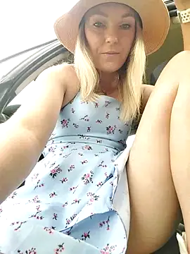 Czat XXX na żywo – Yourblonde_69