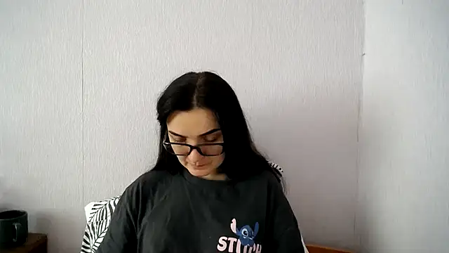 Shiny_gine's Live XXX Chat