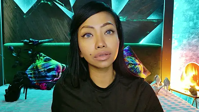 Chatroom XXX en direct de ElyaQuinn
