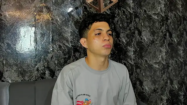XXX chat uživo modela cameron_lux77