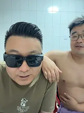 langzi-888's Live XXX Chat