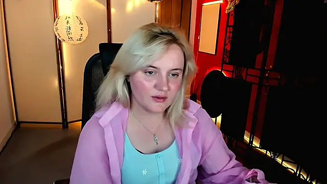 Chat +18 de KathyBriggs ao vivo