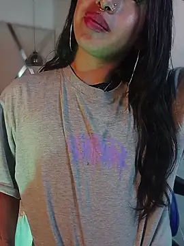 MeelFox live XXX chat