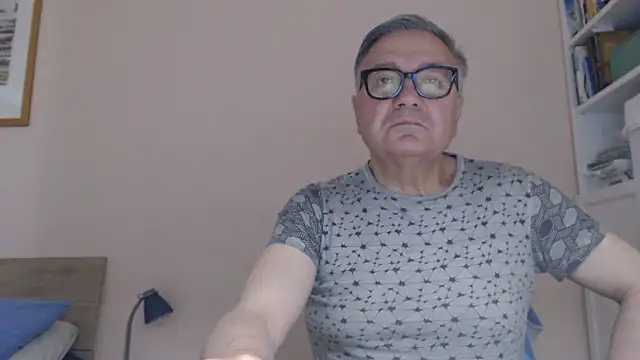 XXX chat uživo modela YOU6me