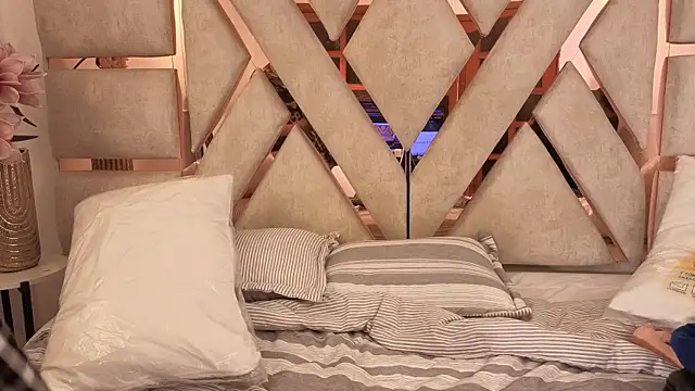 emilytorresvg Chat XXX live