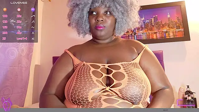 ebony_NeighborMoans' Live XXX Chat