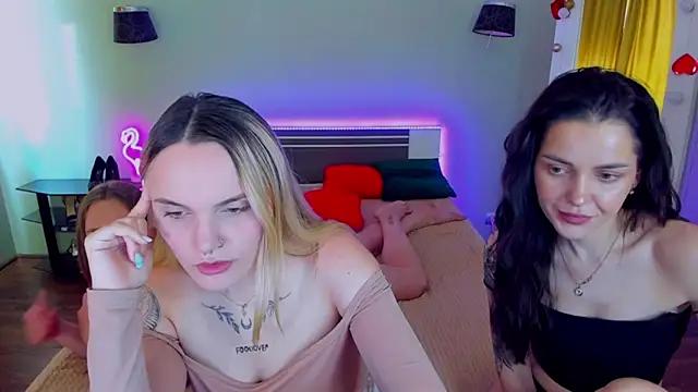 MagicEyess Live XXX Chat