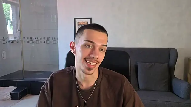 KaydenDrew's Live XXX Chat