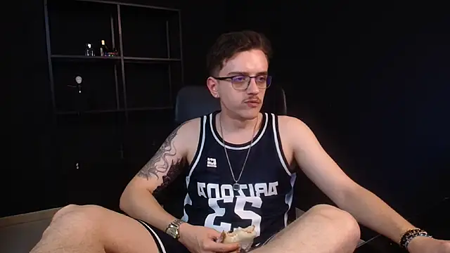 FelixStarkk: απευθείας συνομιλία ΧΧΧ