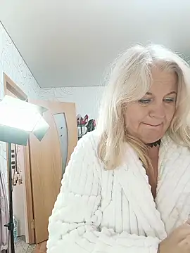 AvrilMillers' Live XXX Chat