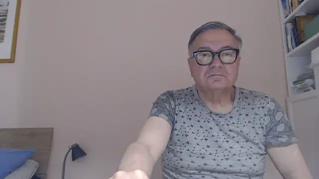 YOU6meのライブXXXチャット