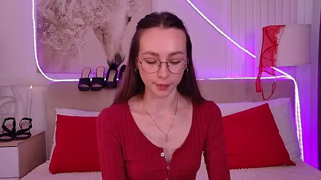 Emily_Simon Adlı Modelin Canlı XXX Sohbeti