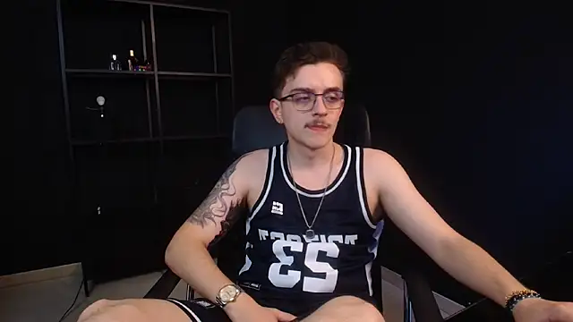 FelixStarkk Live XXX Chat