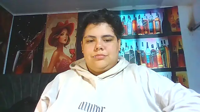 Hailey_Curvy: απευθείας συνομιλία ΧΧΧ