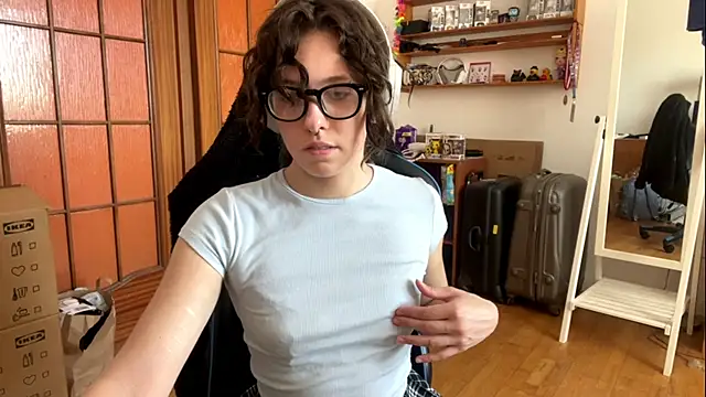 PillowPeachX's Live XXX Chat