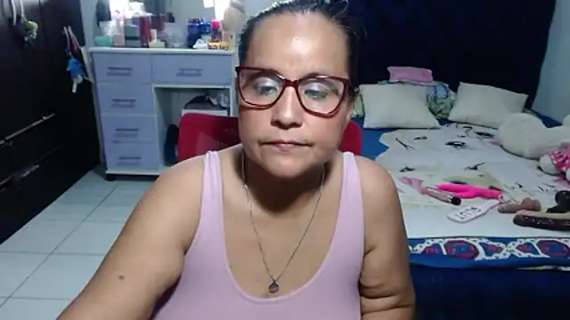 pervert_mommy_'s Live XXX Chat