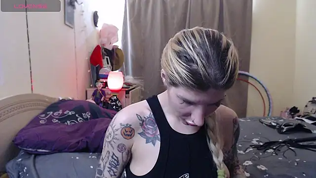 BLACKPeonyy's Live XXX Chat