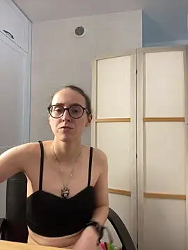 MartiniiSelenna Chat XXX live