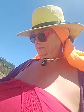Czat XXX na żywo – Hot-Muci
