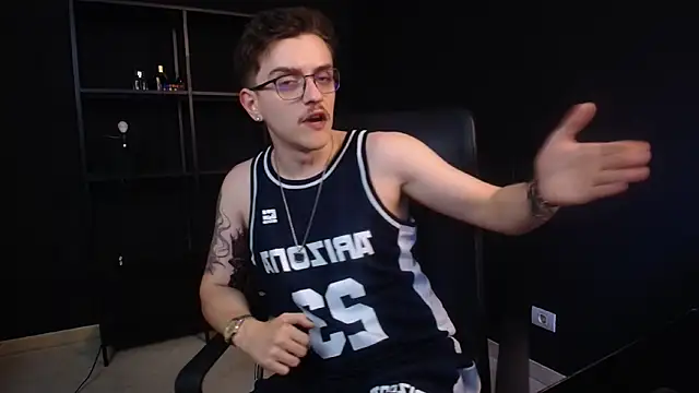 FelixStarkk Chat XXX live