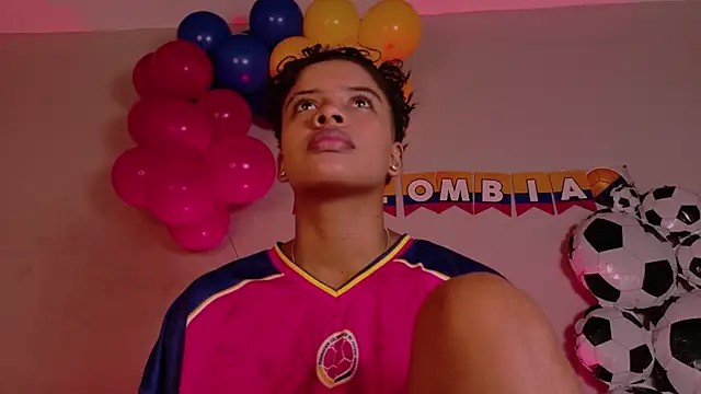 Chat +18 de BeckaBlue ao vivo