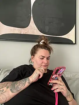 HeyBABYGIRL Live XXX-Chat