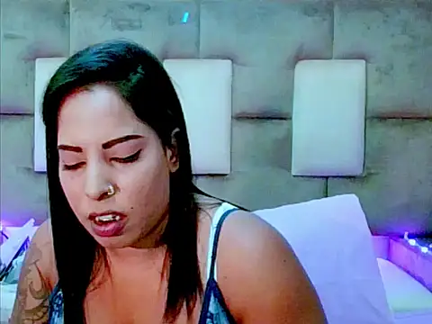 Czat XXX na żywo – indiantopaz694u