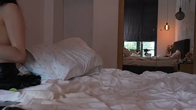 XXX chat uživo modela ibiddi