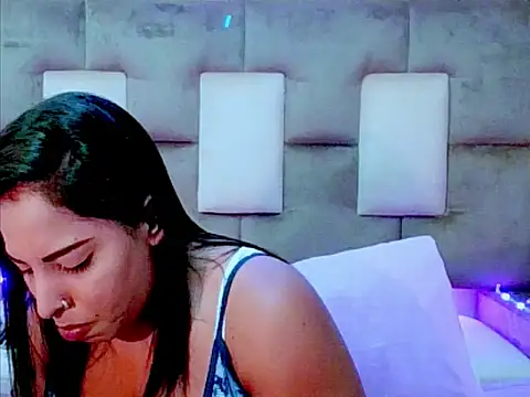 Chatroom XXX en direct de indiantopaz694u
