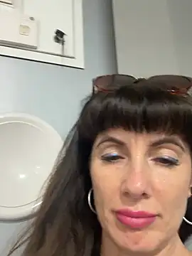 Chat XXX en directo de LadyLuxLover