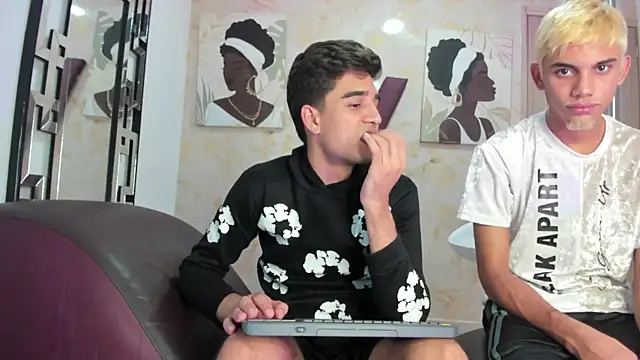 RED_BOYS1 Live XXX-Chat