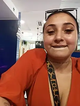 Juanamd1 Adlı Modelin Canlı XXX Sohbeti
