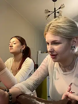 DriveThruCiri's Live XXX Chat
