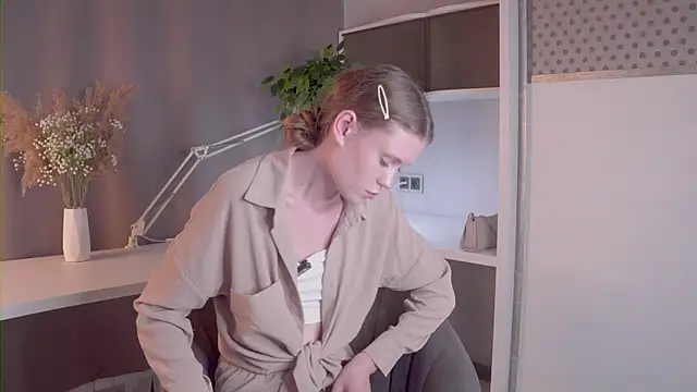 MagalyMarhefka's Live XXX Chat