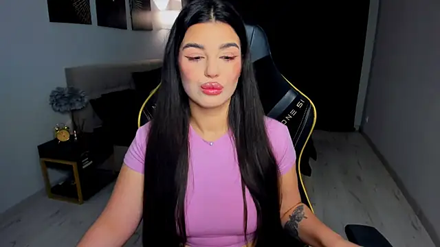 AlluringAriel's Live XXX Chat